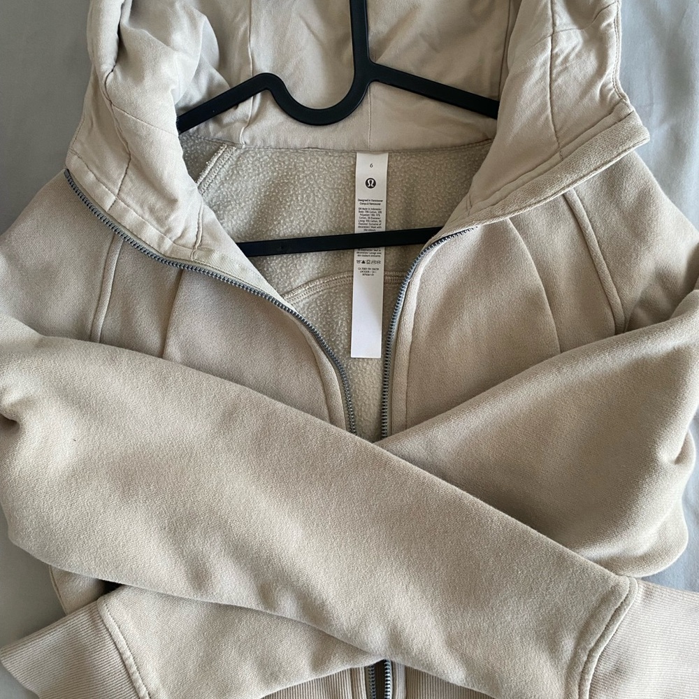 Lululemon scuba full zip cropped hoodie